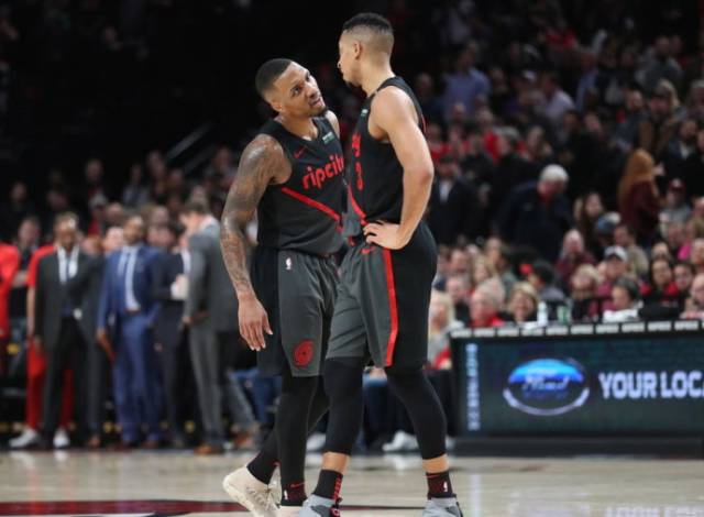 晰地看到两 晰地看到两